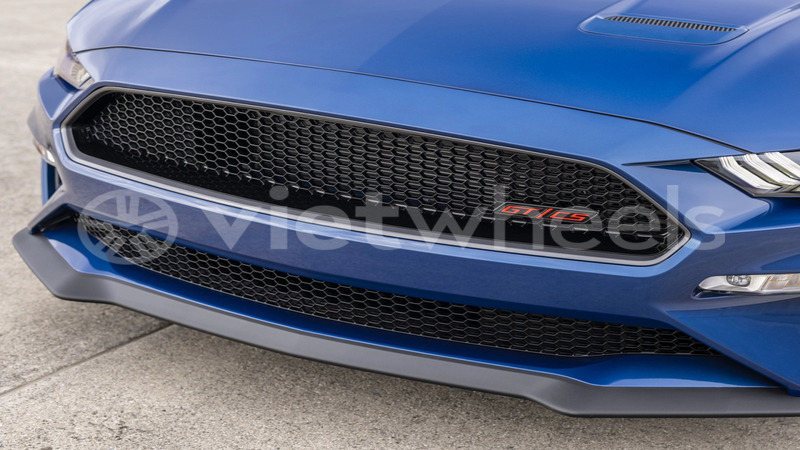 Big with watermark ford ford mustang hanoi saigon 46198