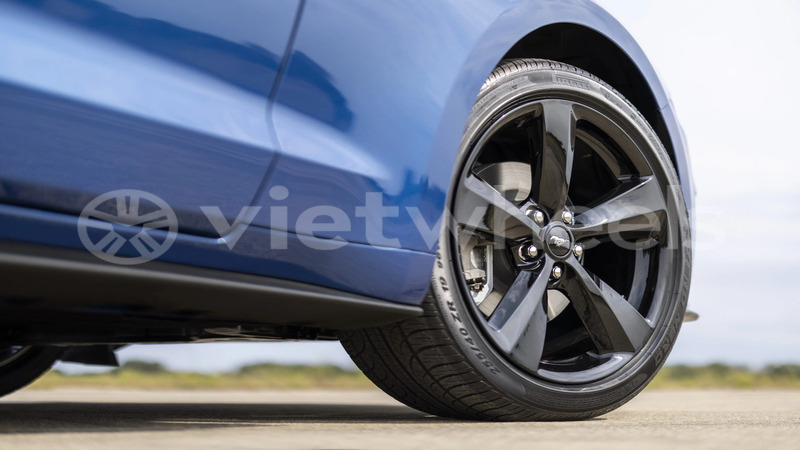 Big with watermark ford ford mustang hanoi saigon 46198