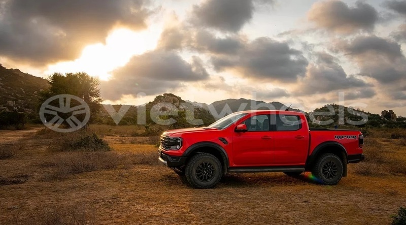 Big with watermark ford ranger raptor hanoi saigon 46206