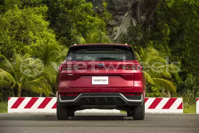 Big with watermark ford territory hanoi saigon 46207
