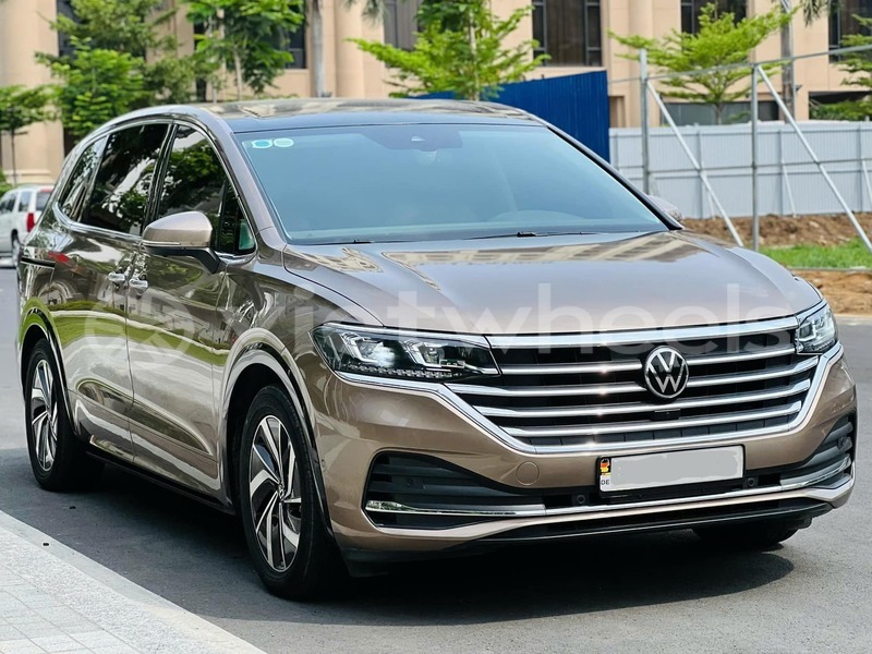 Big with watermark volkwagen vento hue a luoi 2 46223