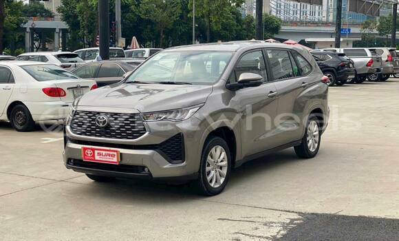 Mua Đã sử dụng Toyota Innova Xe ô tô Mua Đã sử dụng Toyota Innova Xe ô tô