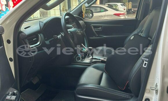 Mua Đã sử dụng Toyota Fortuner Xe ô tô Mua Đã sử dụng Toyota Fortuner Xe ô tô