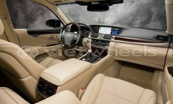Mua Mới Lexus LS460 Xe ô tô Mua Mới Lexus LS460 Xe ô tô