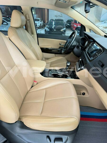 Big with watermark kia sedona hue a luoi 2 46285