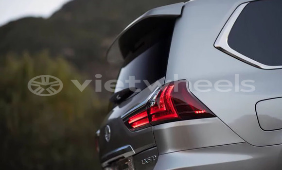 Mua Nhập khẩu Lexus LX570 Xe ô tô Mua Nhập khẩu Lexus LX570 Xe ô tô
