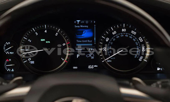 Mua Nhập khẩu Lexus LX570 Xe ô tô Mua Nhập khẩu Lexus LX570 Xe ô tô