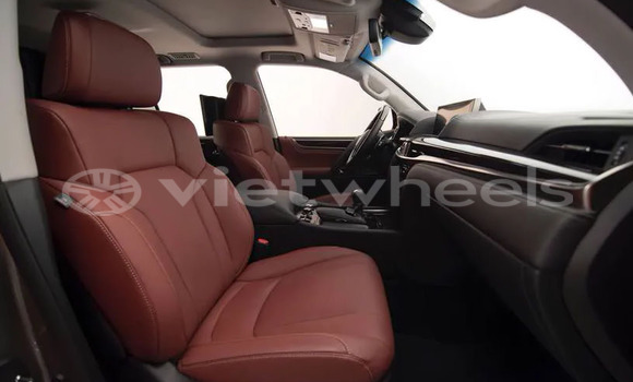 Mua Nhập khẩu Lexus LX570 Xe ô tô Mua Nhập khẩu Lexus LX570 Xe ô tô