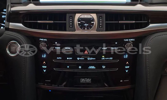 Mua Nhập khẩu Lexus LX570 Xe ô tô Mua Nhập khẩu Lexus LX570 Xe ô tô