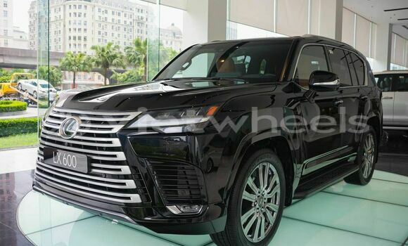 Mua Nhập khẩu Lexus LX600 Xe ô tô