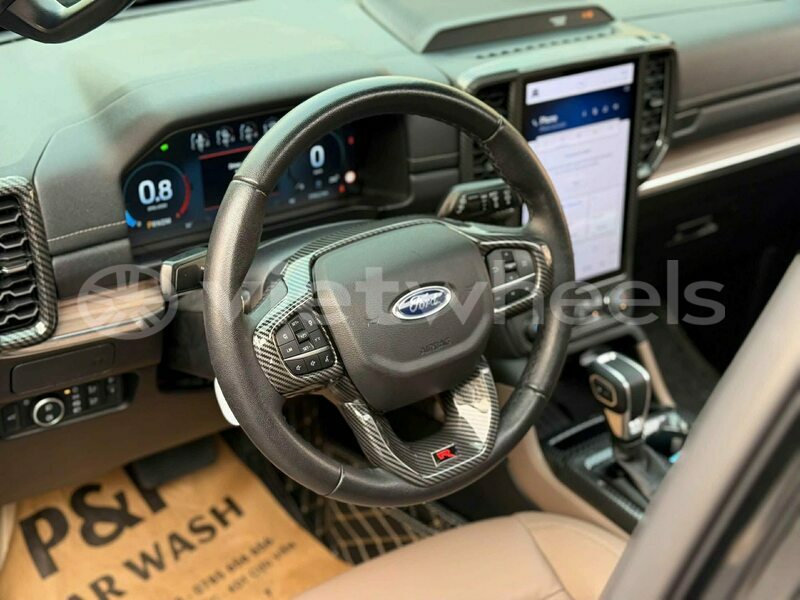 Big with watermark ford everest hue a luoi 4 46315