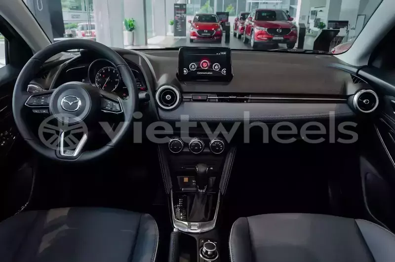 Big with watermark mazda 2 hanoi saigon 46337