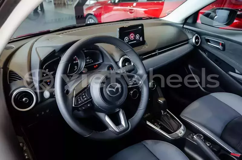 Big with watermark mazda 2 hanoi saigon 46337