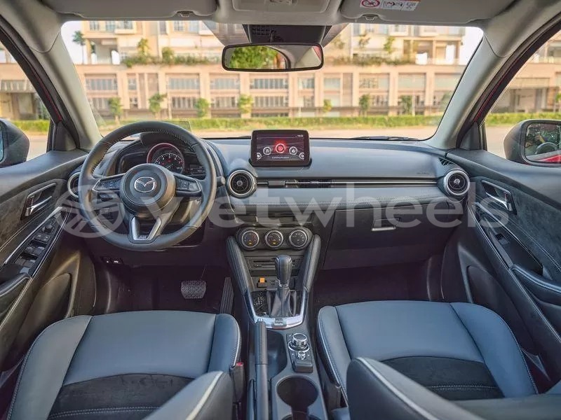 Big with watermark mazda 2 hanoi saigon 46340