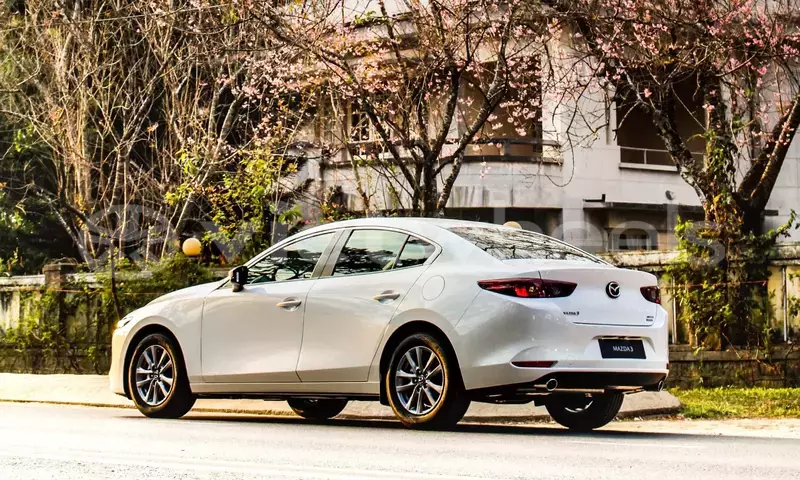 Big with watermark mazda 3 deluxe hanoi saigon 46344