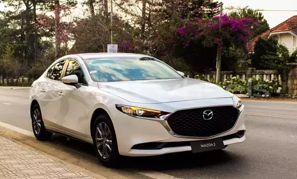 Mua Nhập khẩu Mazda 3 Deluxe Xe ô tô Mua Nhập khẩu Mazda 3 Deluxe Xe ô tô