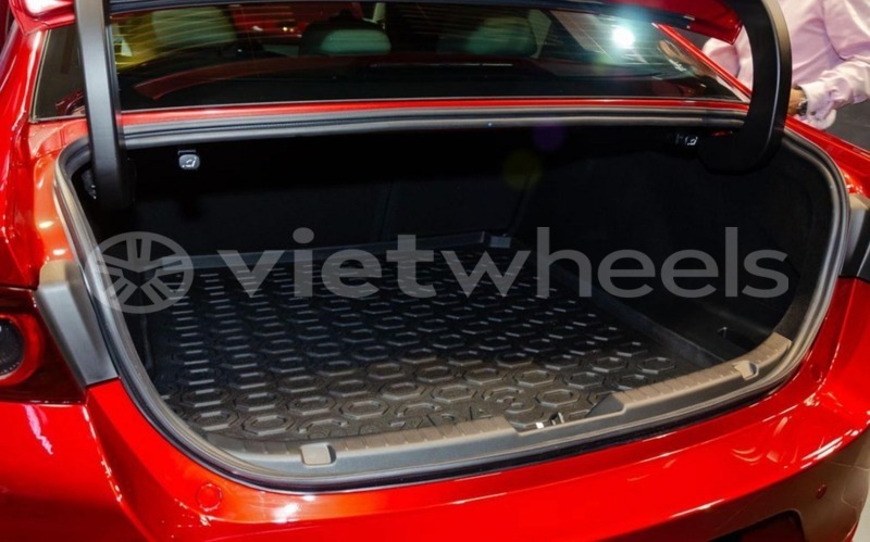 Big with watermark mazda 3 luxury hanoi saigon 46348