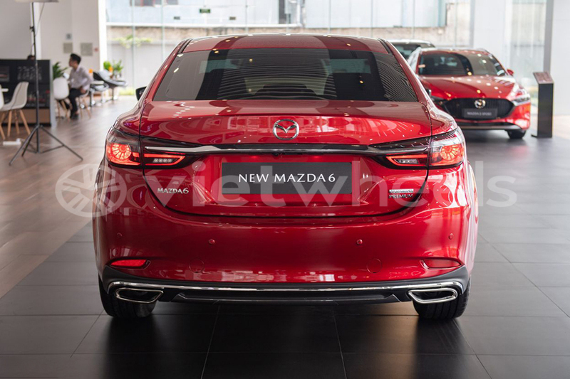 Big with watermark mazda 6 hanoi saigon 46361