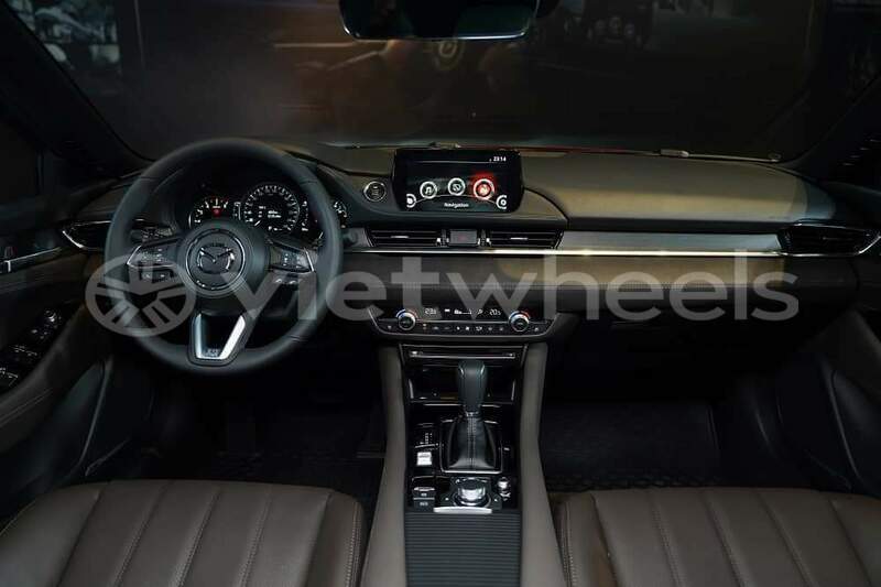 Big with watermark mazda 6 hanoi saigon 46364