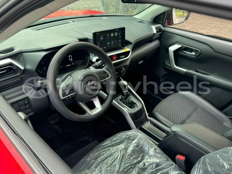 Big with watermark toyota raize ho chi minh 12 46372