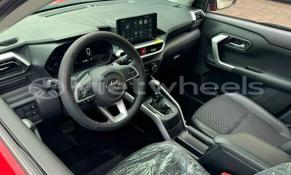 Mua Đã sử dụng Toyota Raize Xe ô tô Mua Đã sử dụng Toyota Raize Xe ô tô