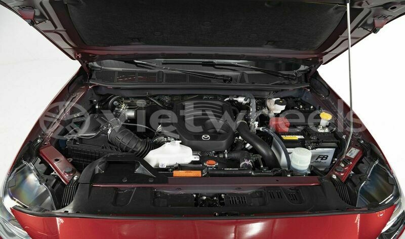 Big with watermark mazda bt 50 hanoi saigon 46374