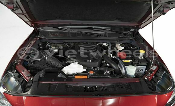 Mua Nhập khẩu Mazda BT-50 Xe ô tô Mua Nhập khẩu Mazda BT-50 Xe ô tô