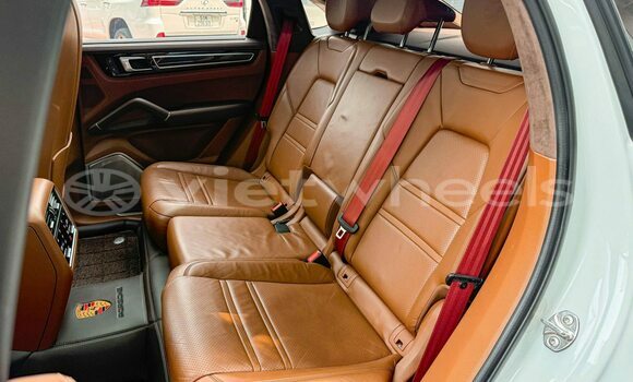 Mua Đã sử dụng Porsche Cayene Xe ô tô Mua Đã sử dụng Porsche Cayene Xe ô tô