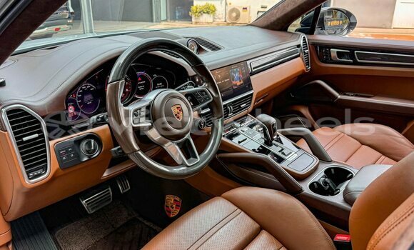 Mua Đã sử dụng Porsche Cayene Xe ô tô Mua Đã sử dụng Porsche Cayene Xe ô tô