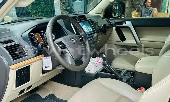 Mua Đã sử dụng Toyota Prado Xe ô tô Mua Đã sử dụng Toyota Prado Xe ô tô