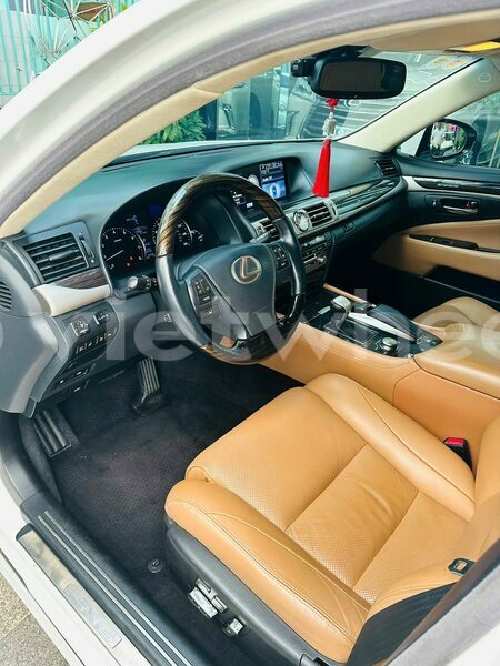 Big with watermark lexus ls serires hue a luoi 2 46401