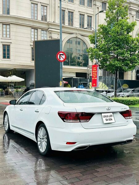 Big with watermark lexus ls serires hue a luoi 2 46401