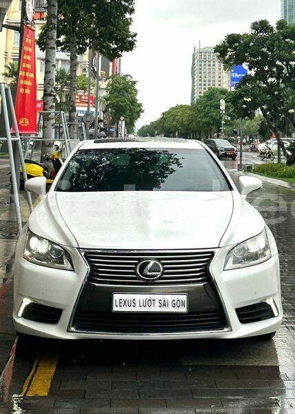 Big with watermark lexus ls serires hue a luoi 2 46401
