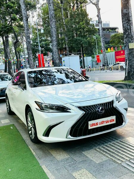 Big with watermark lexus es hue a luoi 2 46404