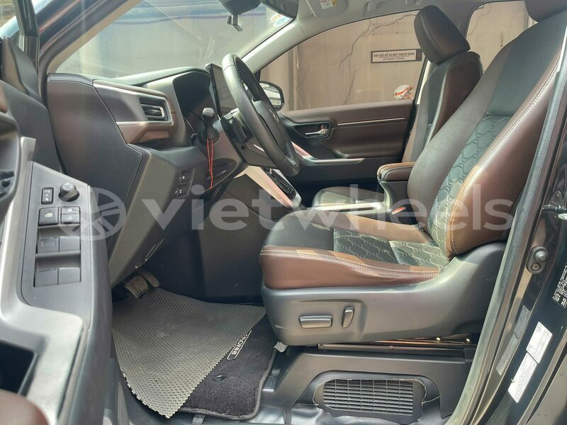 Big with watermark toyota innova cross hue a luoi 4 46414