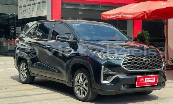 Mua Đã sử dụng Toyota Innova cross Xe ô tô Mua Đã sử dụng Toyota Innova cross Xe ô tô