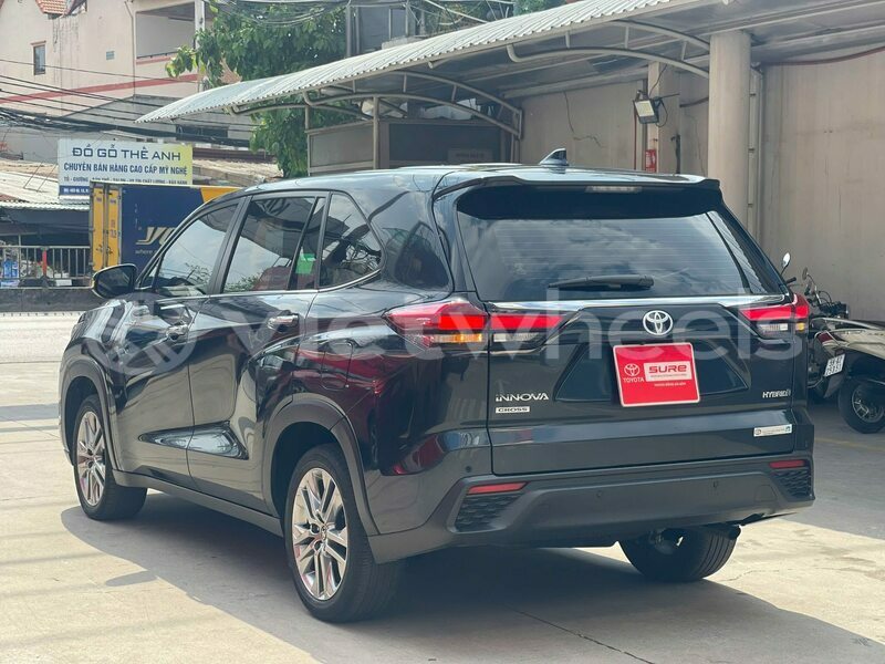 Big with watermark toyota innova cross hue a luoi 4 46414