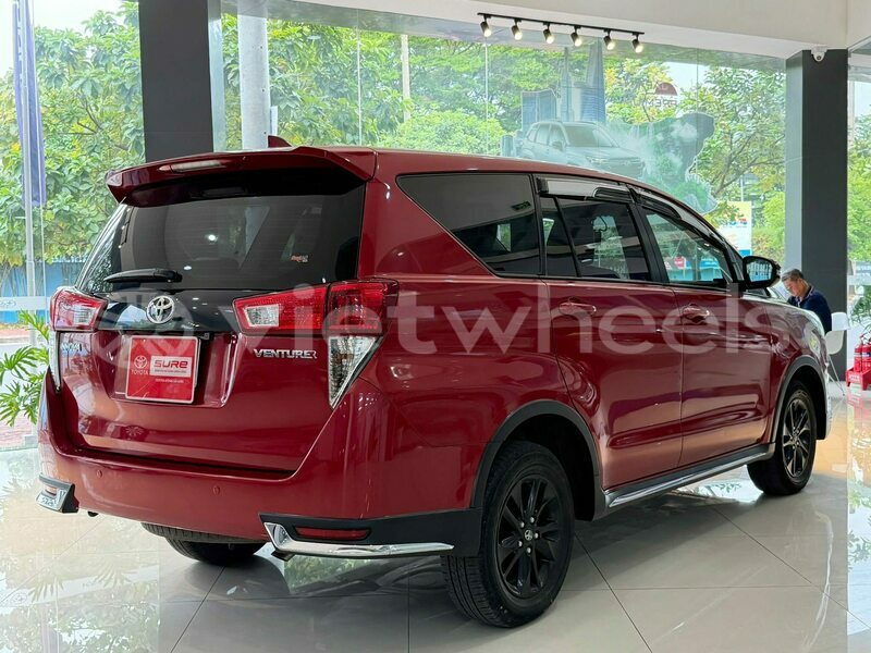 Big with watermark toyota innova ho chi minh 8 46415