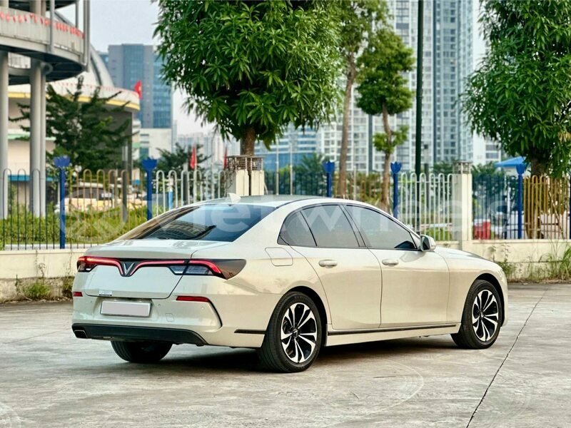 Big with watermark lexus es ho chi minh 12 46420