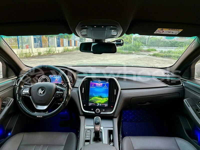 Big with watermark lexus es ho chi minh 12 46420