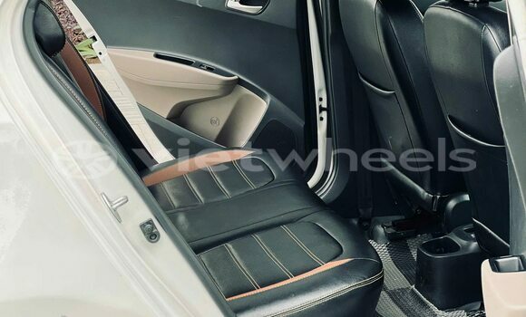 Mua Đã sử dụng Hyundai I10 Xe ô tô Mua Đã sử dụng Hyundai I10 Xe ô tô