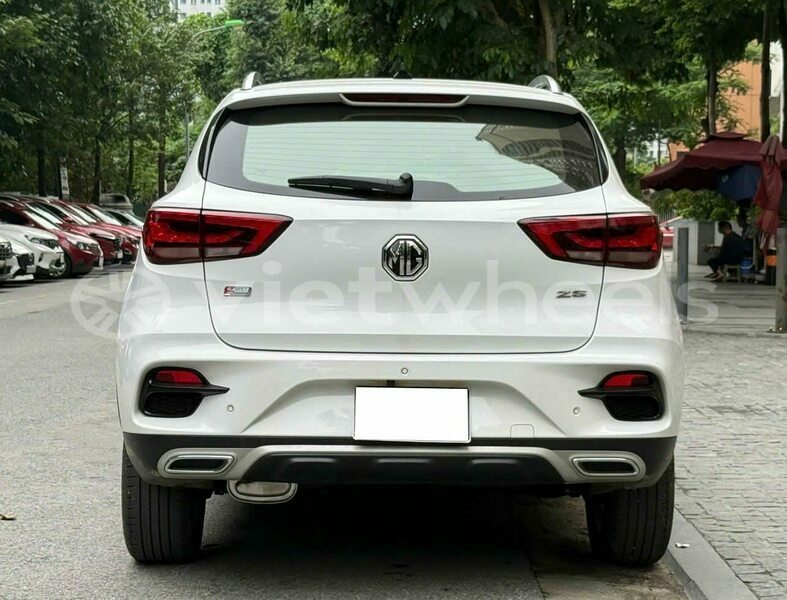 Big with watermark mg zs ho chi minh 12 46432