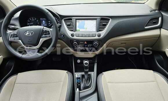 Mua Đã sử dụng Hyundai Accent Xe ô tô Mua Đã sử dụng Hyundai Accent Xe ô tô