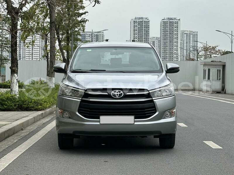 Big with watermark toyota innova hue an cuu 46478