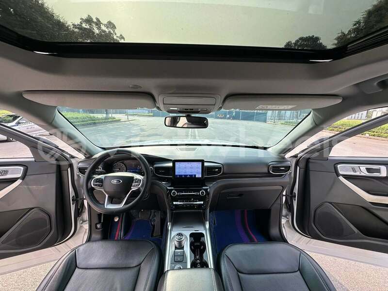 Big with watermark ford explorer can tho an binh 46481