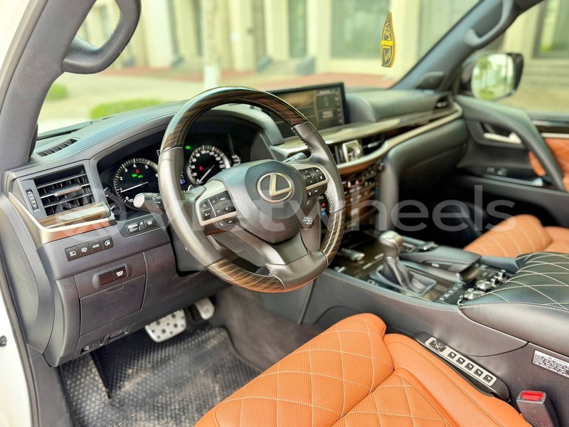 Big with watermark lexus lx570 lao cai a mu sung 46496