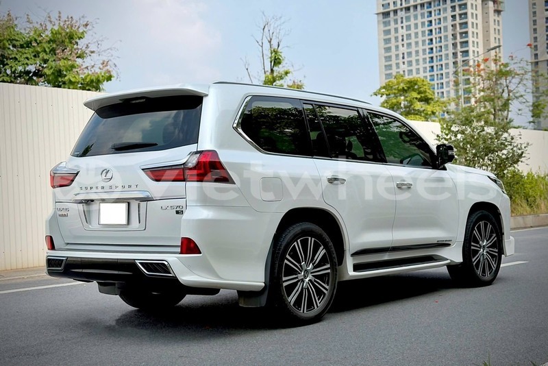 Big with watermark lexus lx570 lao cai a mu sung 46496