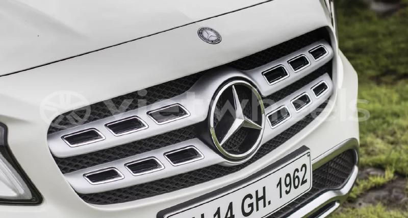 Big with watermark mercedes gla khanh hoa nha trang 46503