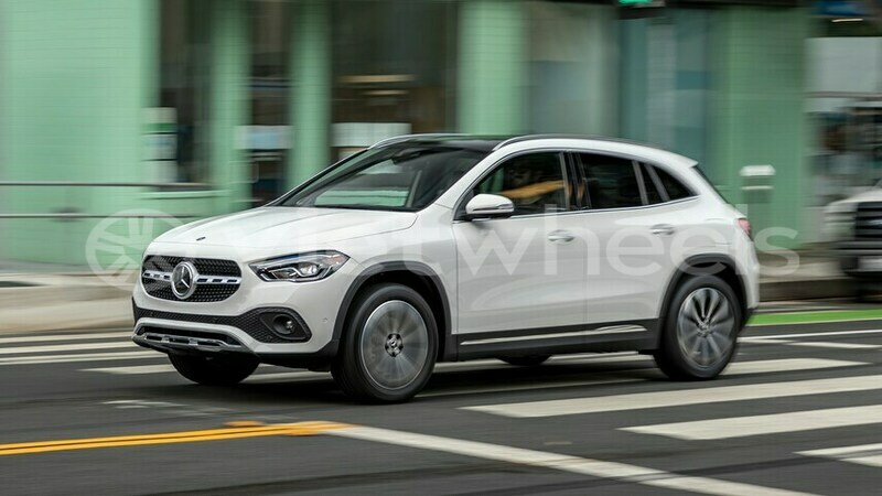 Big with watermark mercedes gla khanh hoa nha trang 46506