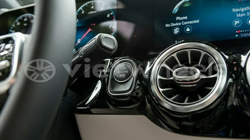 Big with watermark mercedes gla khanh hoa nha trang 46506